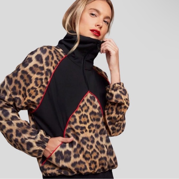 TEREZ Animal Print 1/4 Zip - Picture 2 of 10